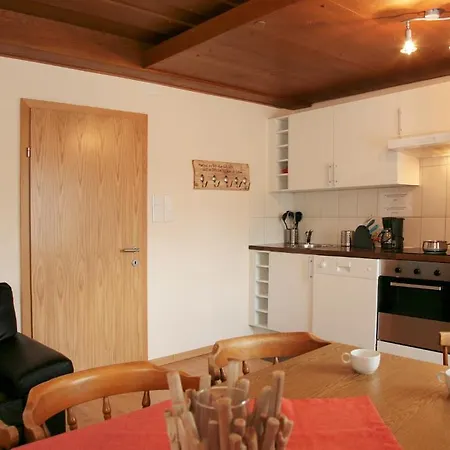 Edelweiss Am See Apartment *