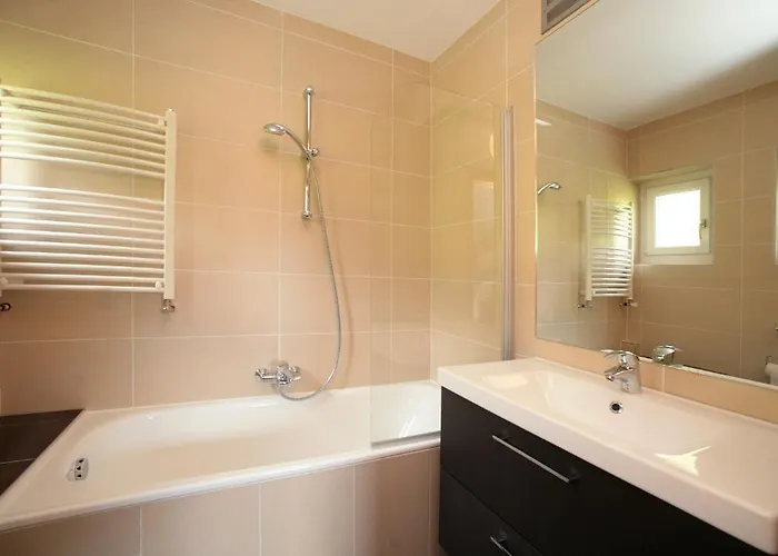 아파트 Edelweiss Lake Apartments Zell Am See 젤암제