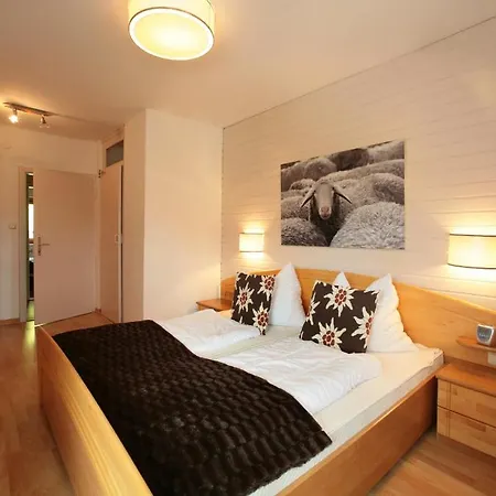 公寓 Edelweiss Am 滨湖采尔